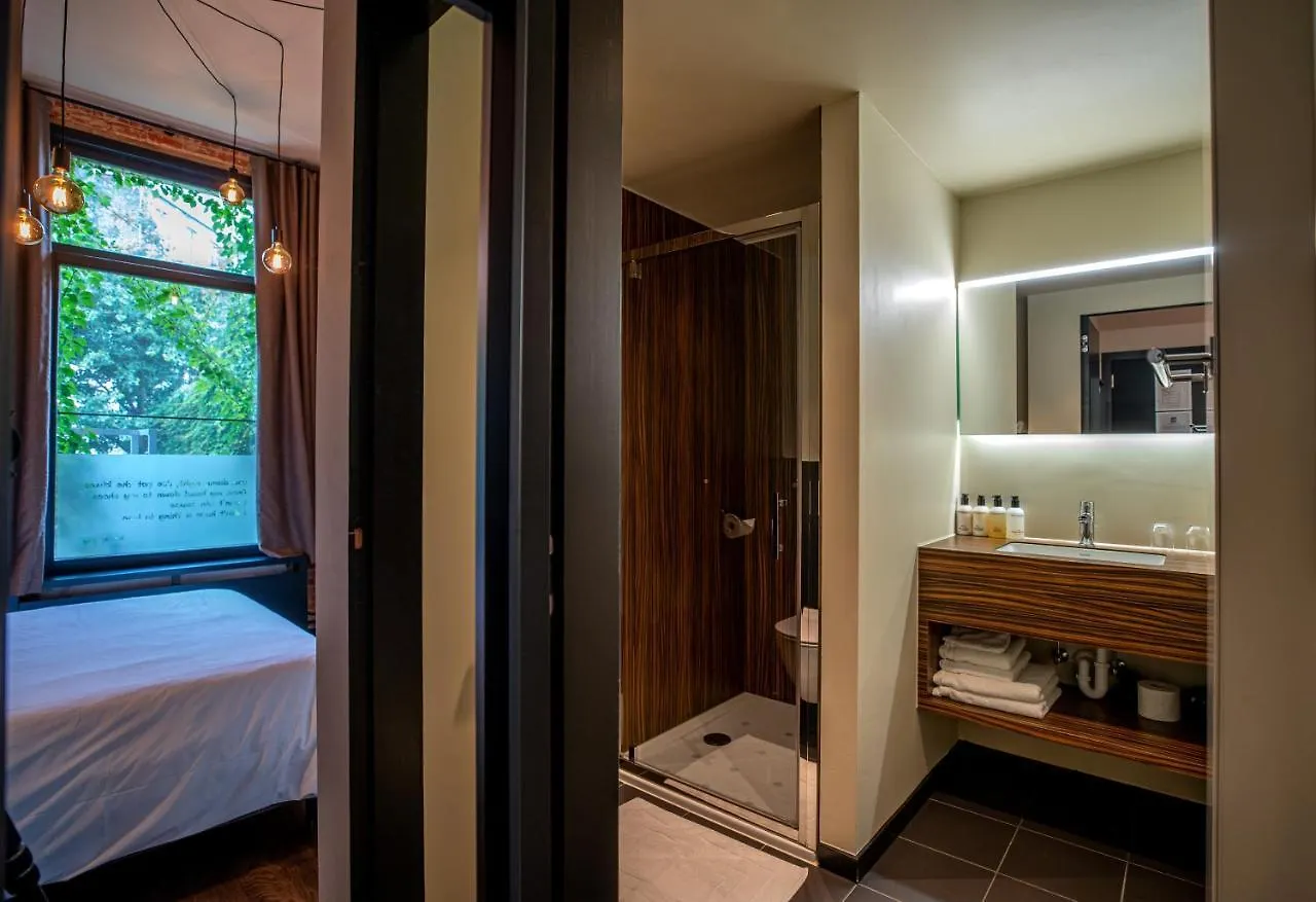 فندق مبيت وإفطار أنتويرب Rock Lobster City Lodge